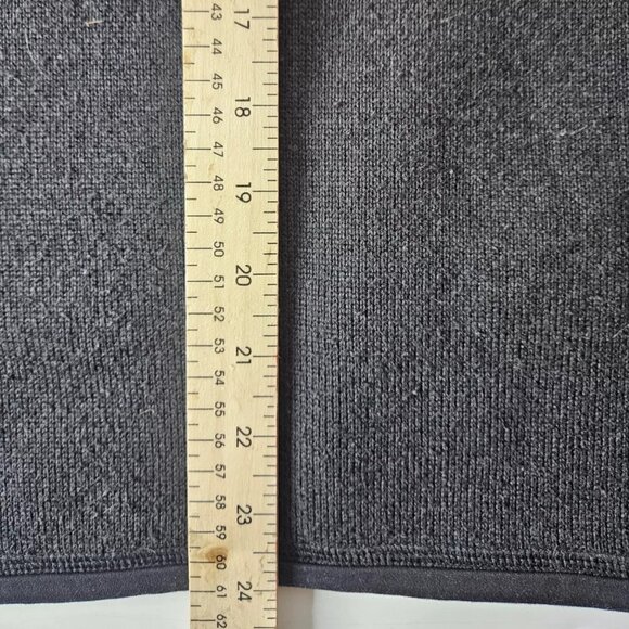 Patagonia Women's Black Full-Zip Sweater - Picture 6 of 9